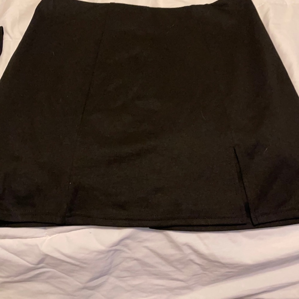 Rue 21 black mini w/slit